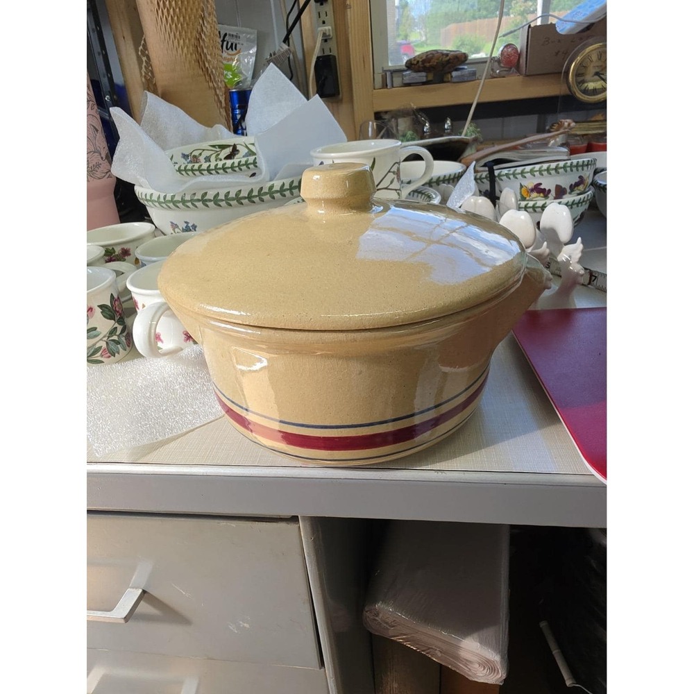 Roseville Pottery Lided Crock